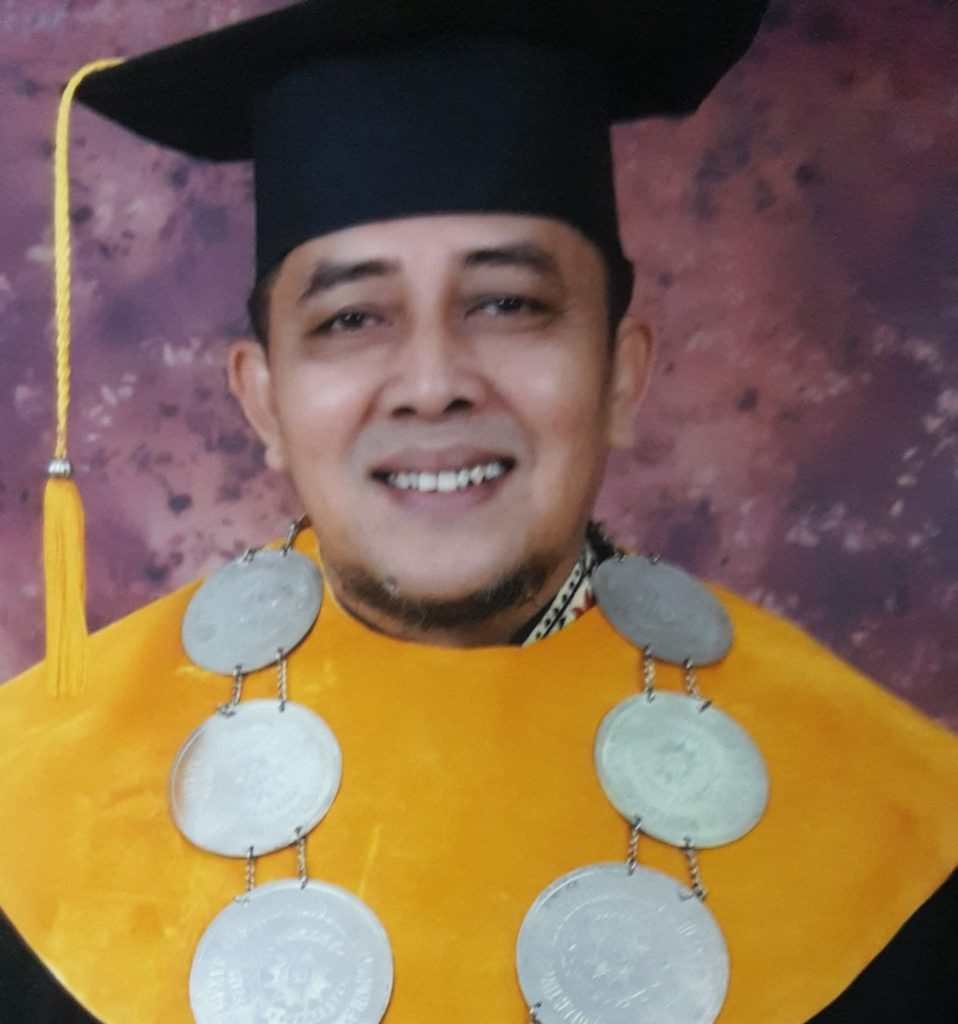 Amrizal, S.E., M.M., Ph.D.