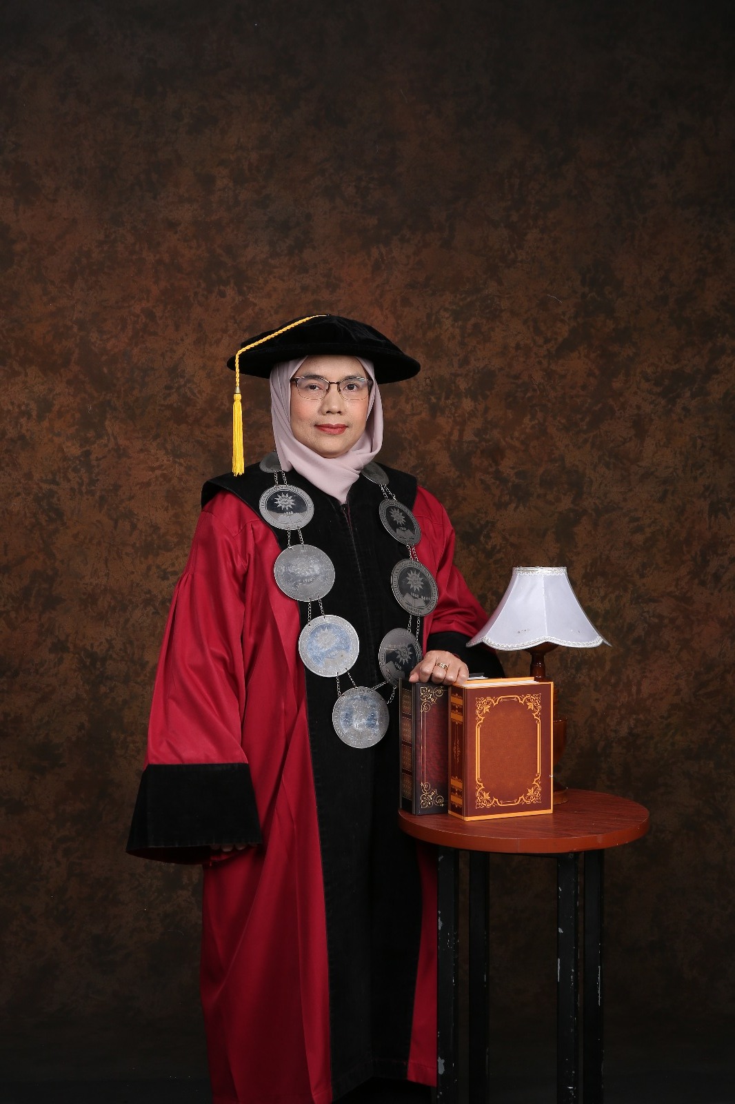 Henny Mulyati, S.E., M.Comm.